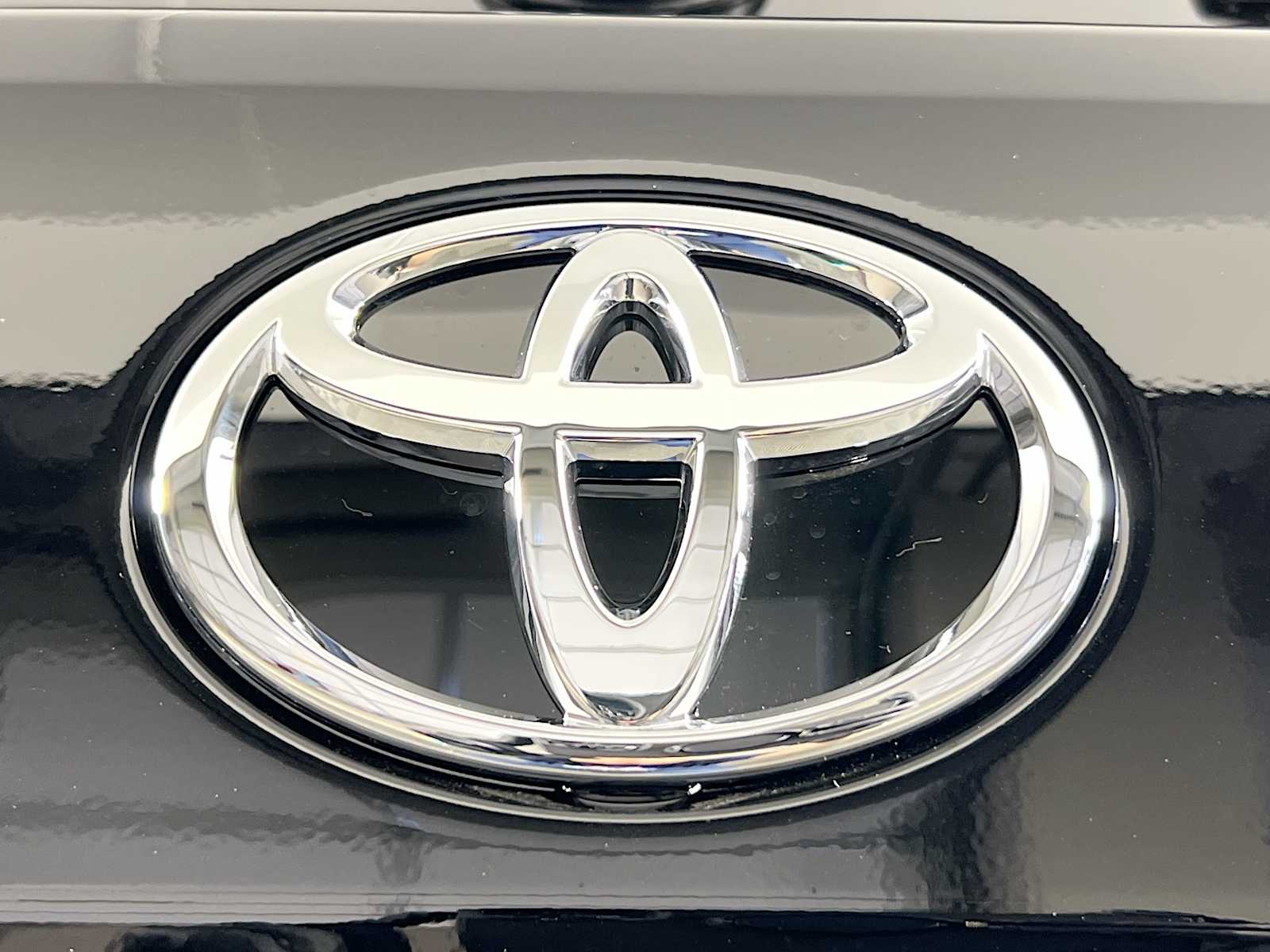 2025 Toyota Sequoia SR5 - Photo 18