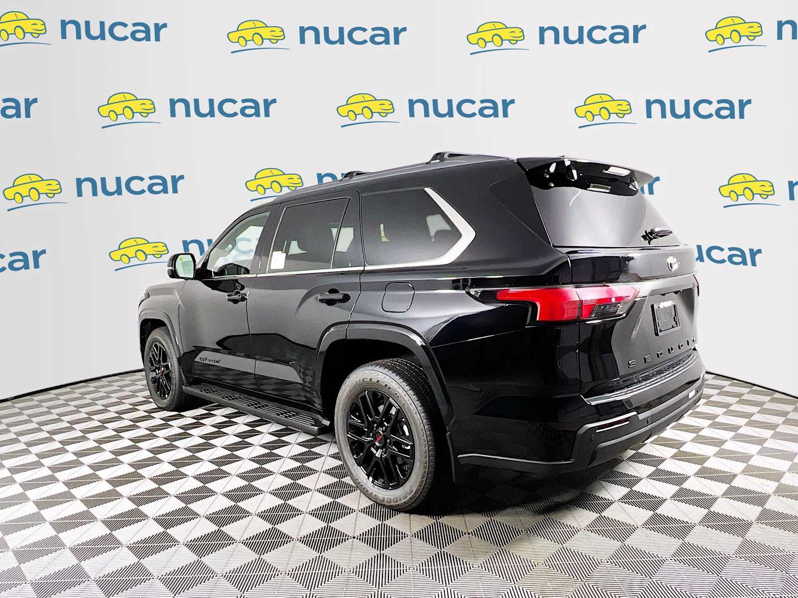 2025 Toyota Sequoia SR5 - Photo 4