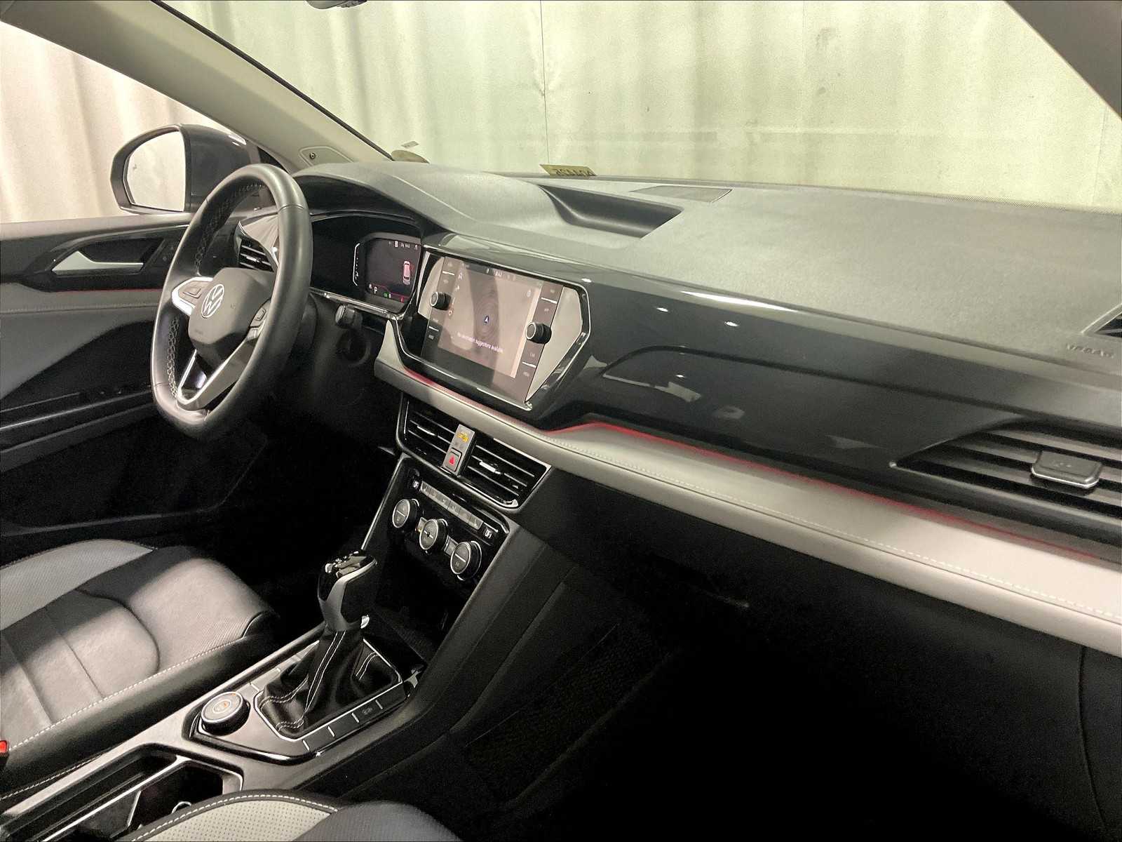2022 Volkswagen Taos SEL - Photo 14