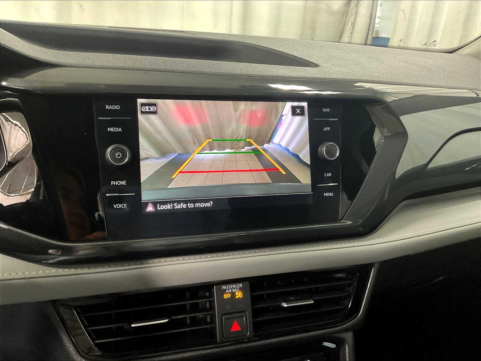 2022 Volkswagen Taos SEL - Photo 19