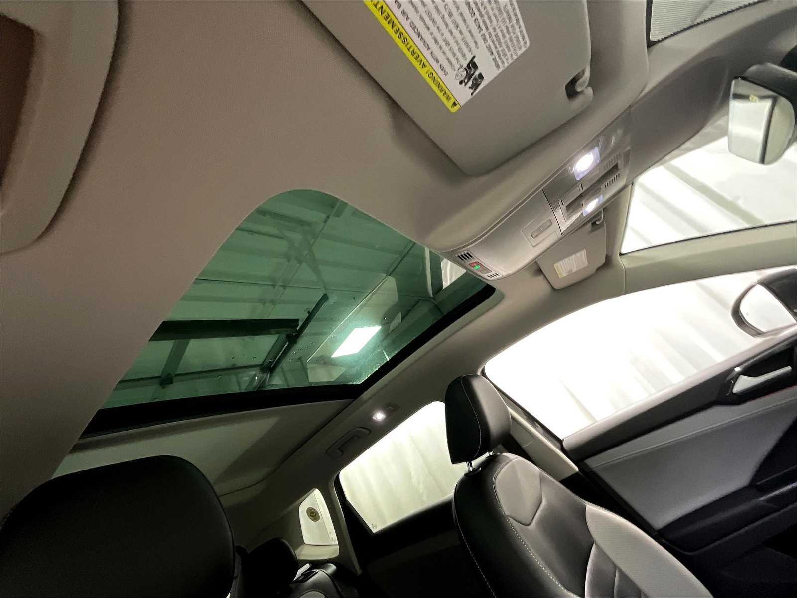 2022 Volkswagen Taos SEL - Photo 22