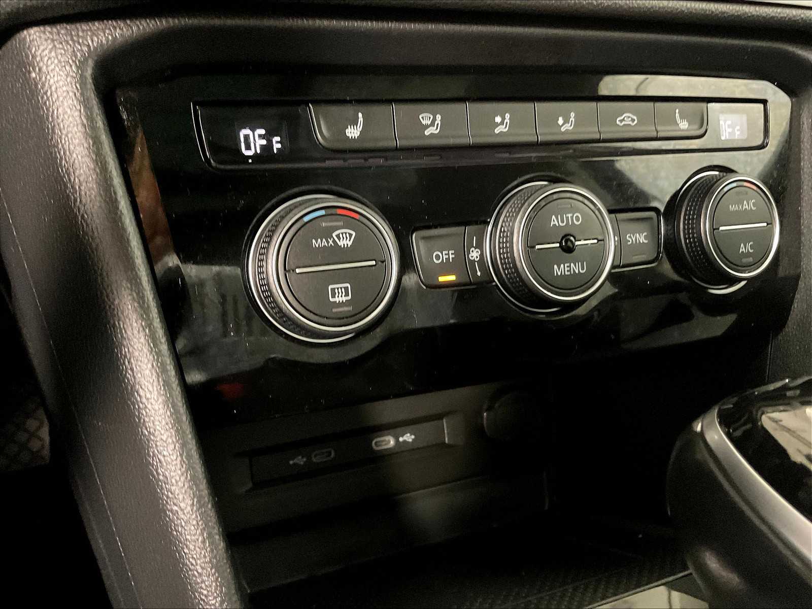 2022 Volkswagen Taos SEL - Photo 26