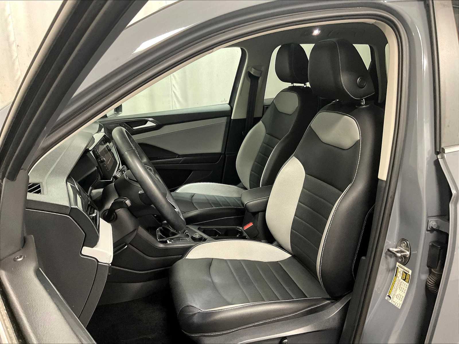2022 Volkswagen Taos SEL - Photo 10