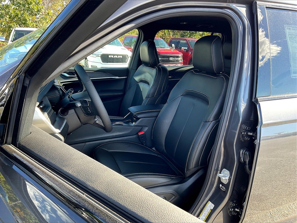 2025 Jeep Grand Cherokee L Limited - Photo 11