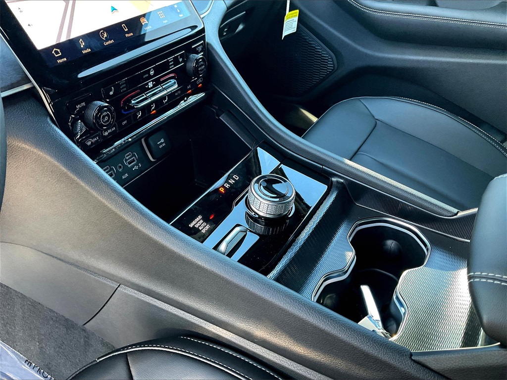 2025 Jeep Grand Cherokee L Limited - Photo 14