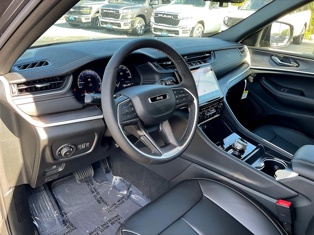 2025 Jeep Grand Cherokee L Limited - Photo 9