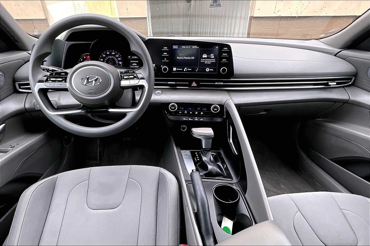 2022 Hyundai Elantra SEL - Photo 21