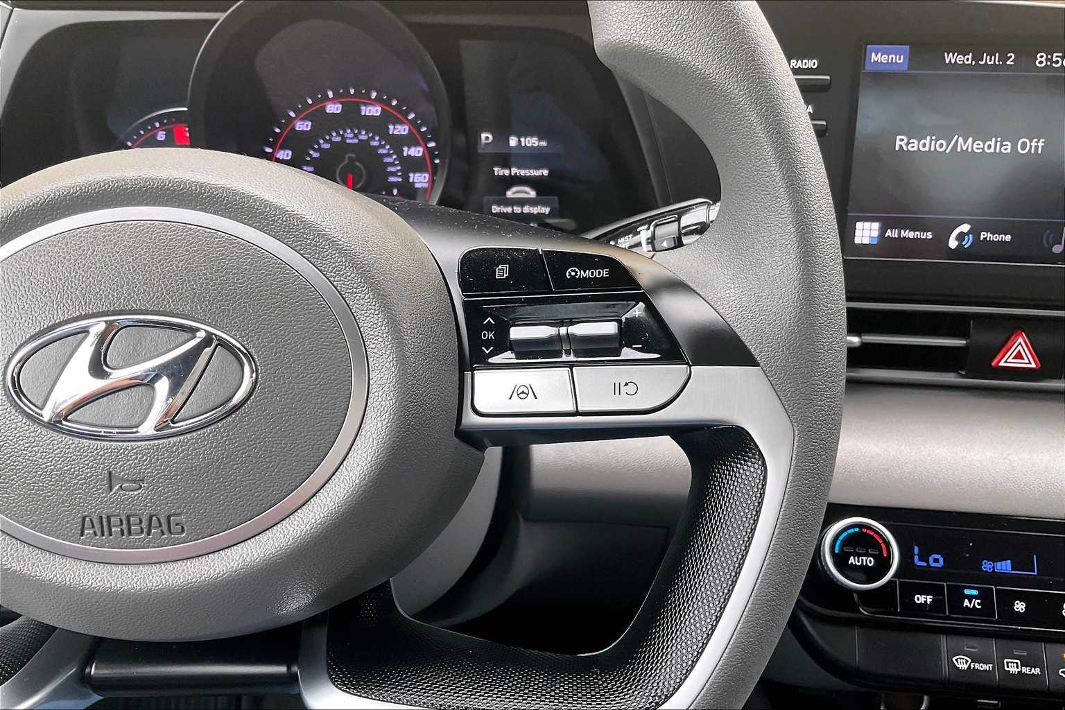 2022 Hyundai Elantra SEL - Photo 23