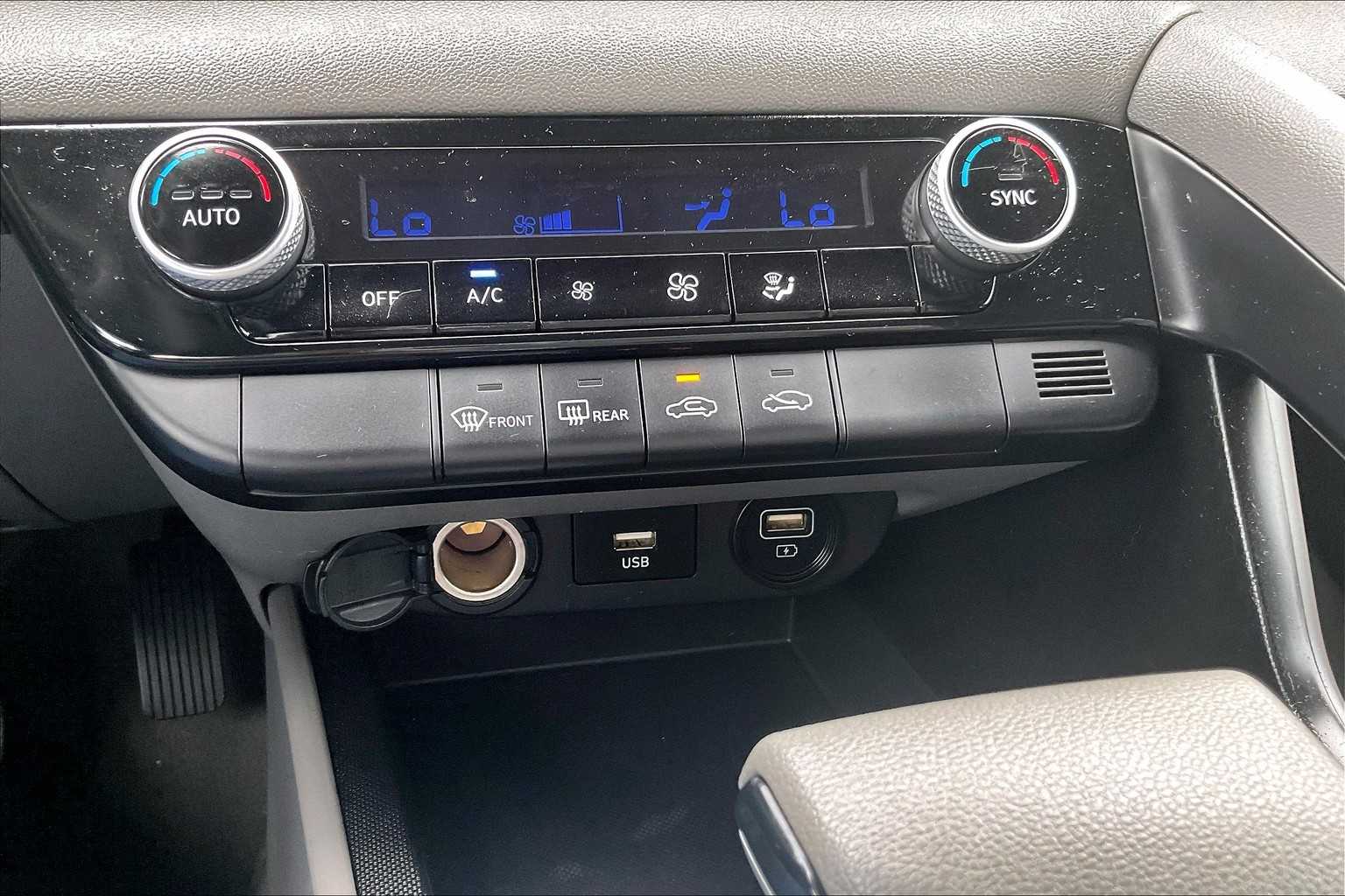 2022 Hyundai Elantra SEL - Photo 25