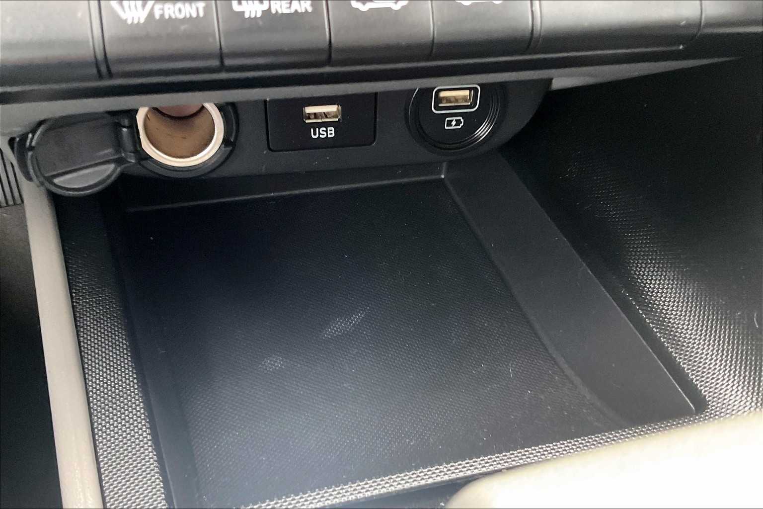 2022 Hyundai Elantra SEL - Photo 26