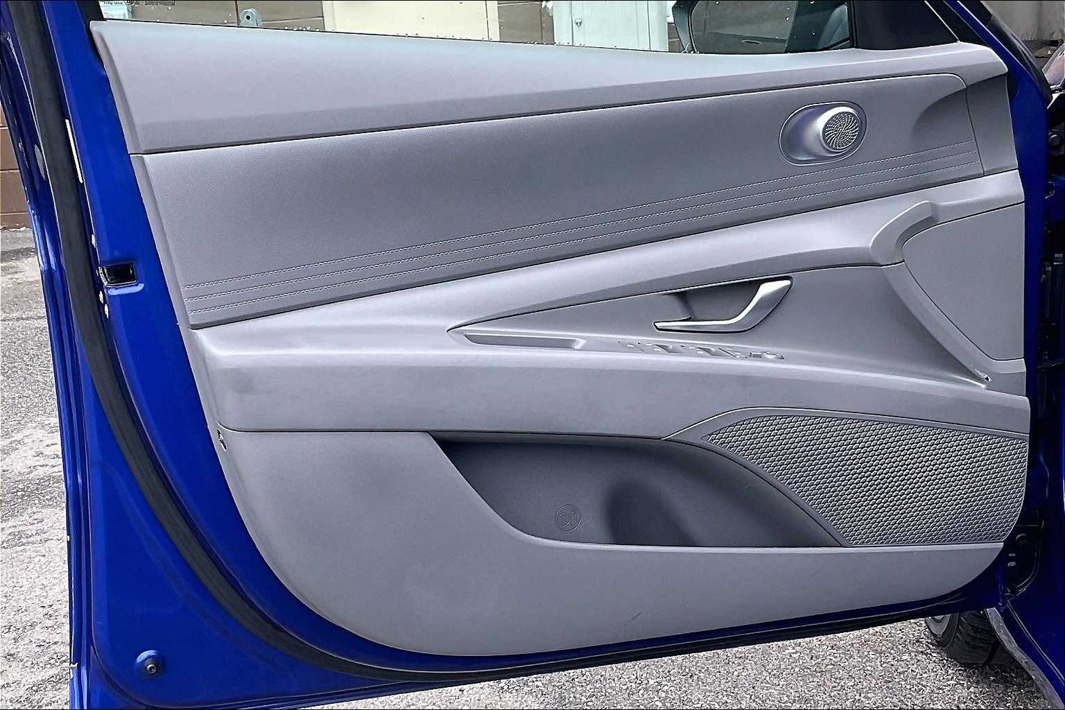2022 Hyundai Elantra SEL - Photo 9