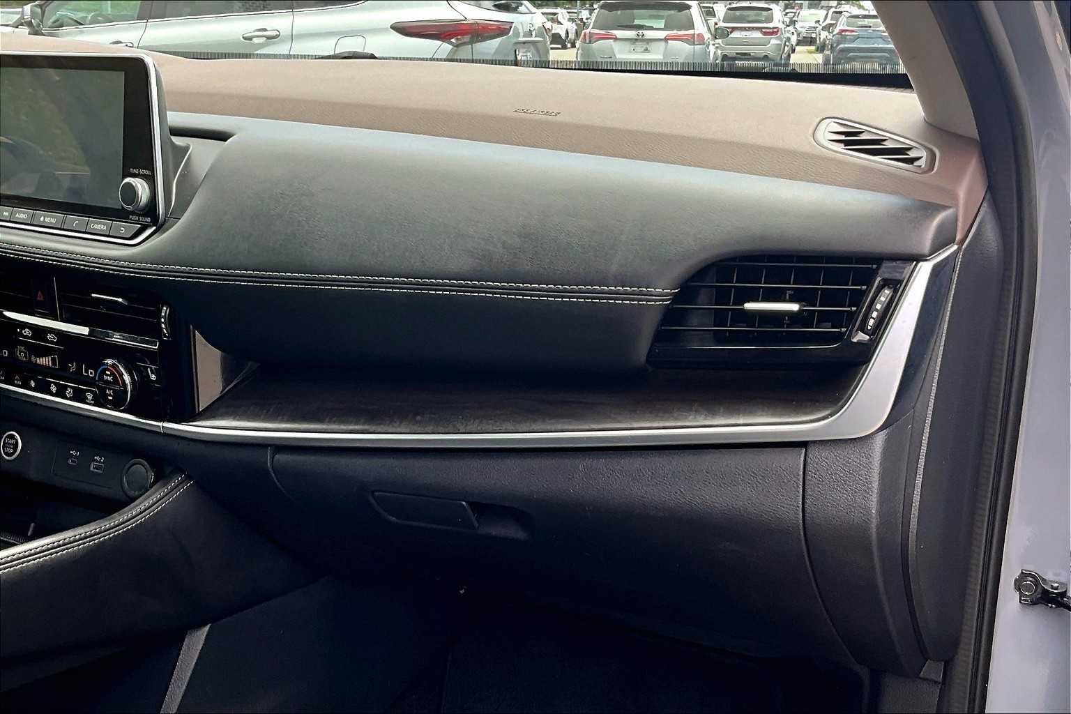 2021 Nissan Rogue SL - Photo 13