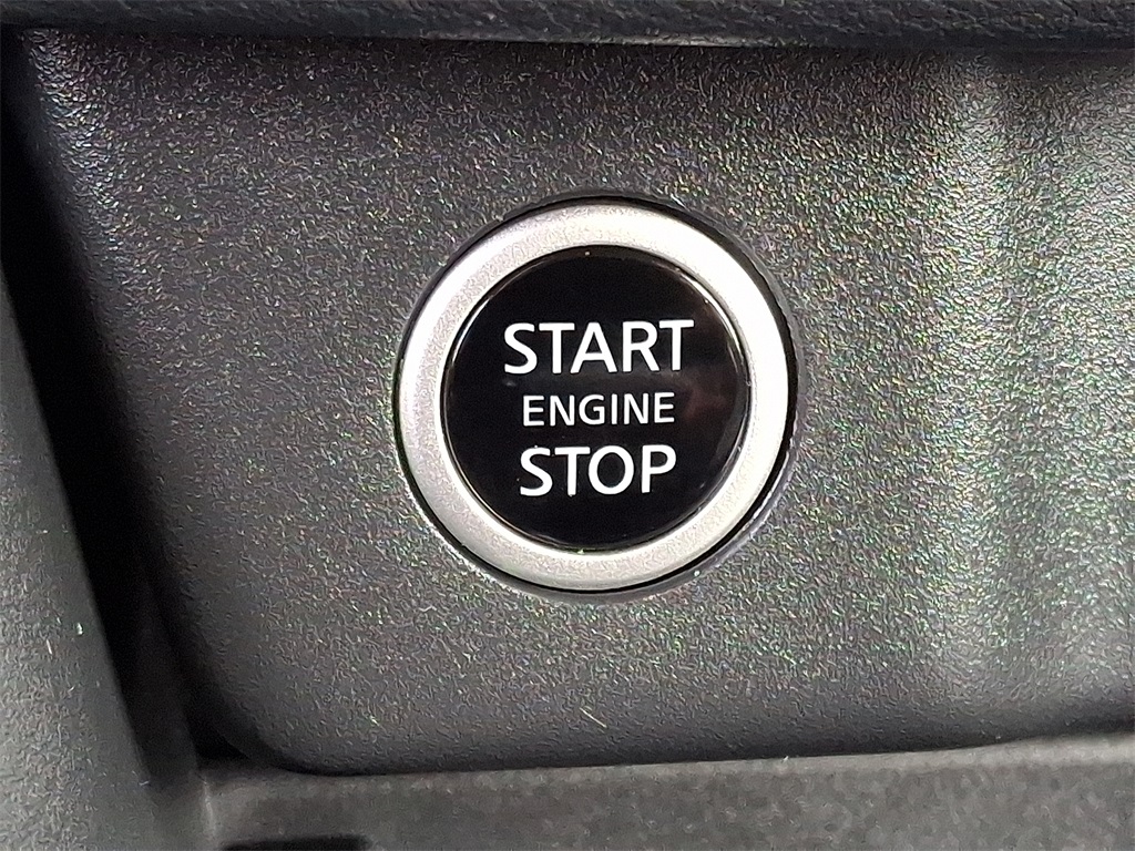 2022 Nissan Rogue SV - Photo 21