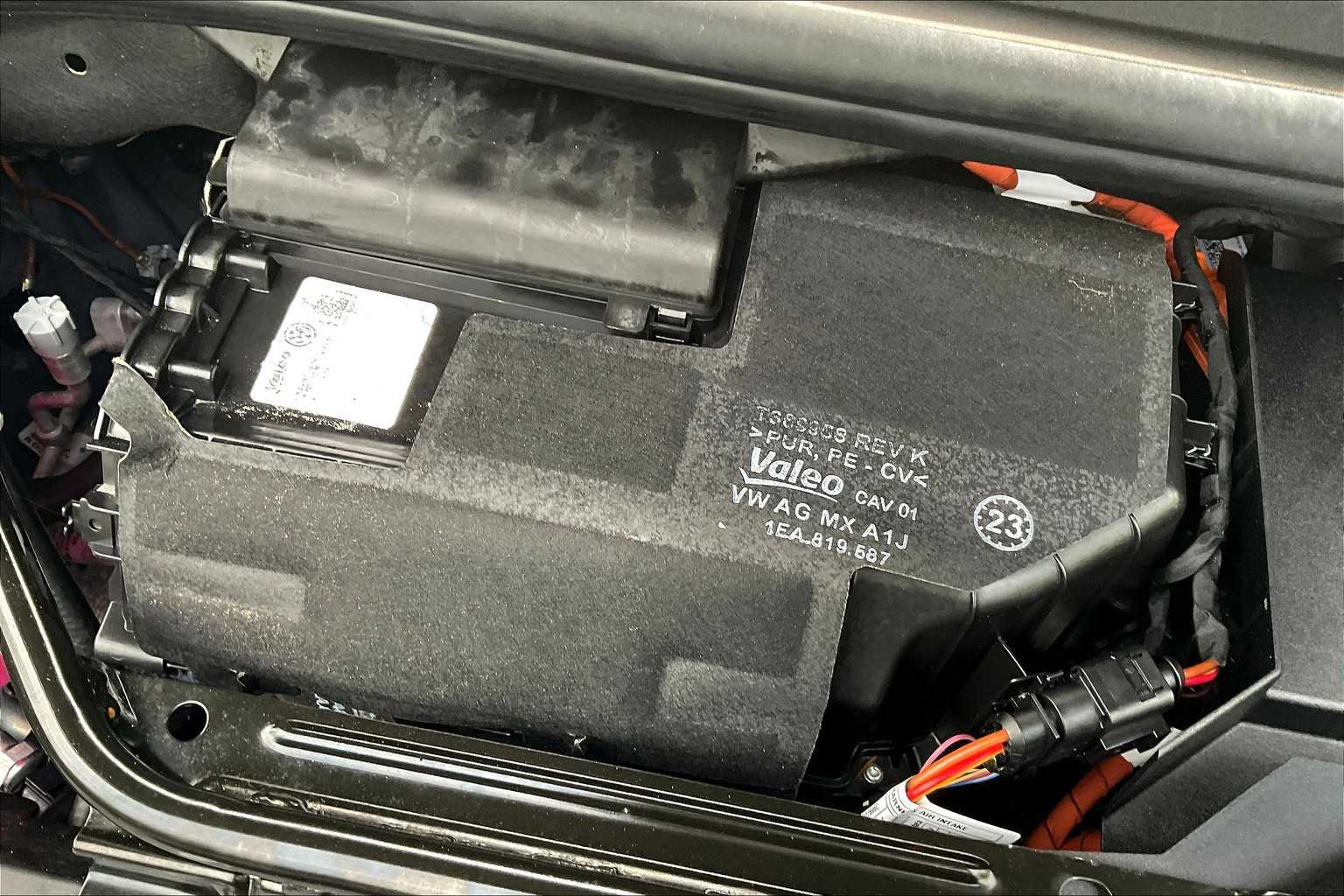 2023 Volkswagen ID.4 Pro - Photo 34