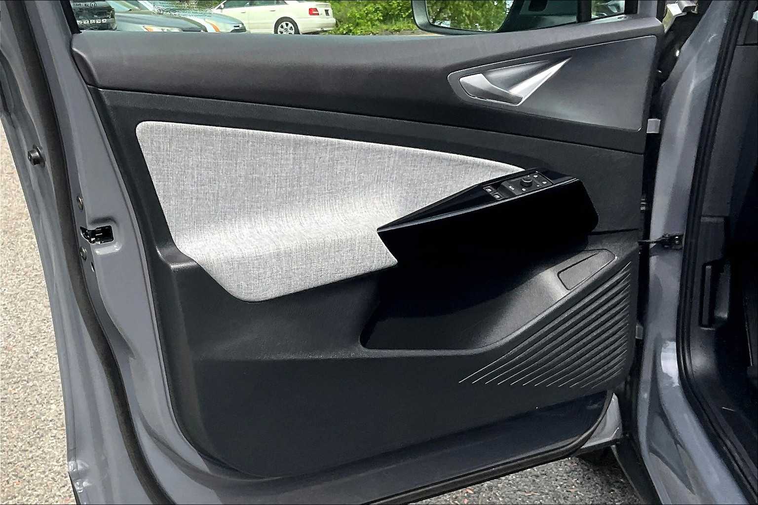 2023 Volkswagen ID.4 Pro - Photo 9