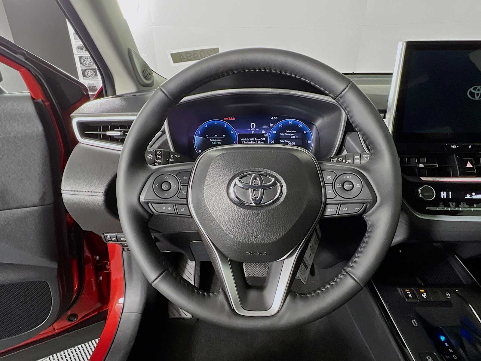 2026 Toyota Corolla Cross XLE - Photo 7