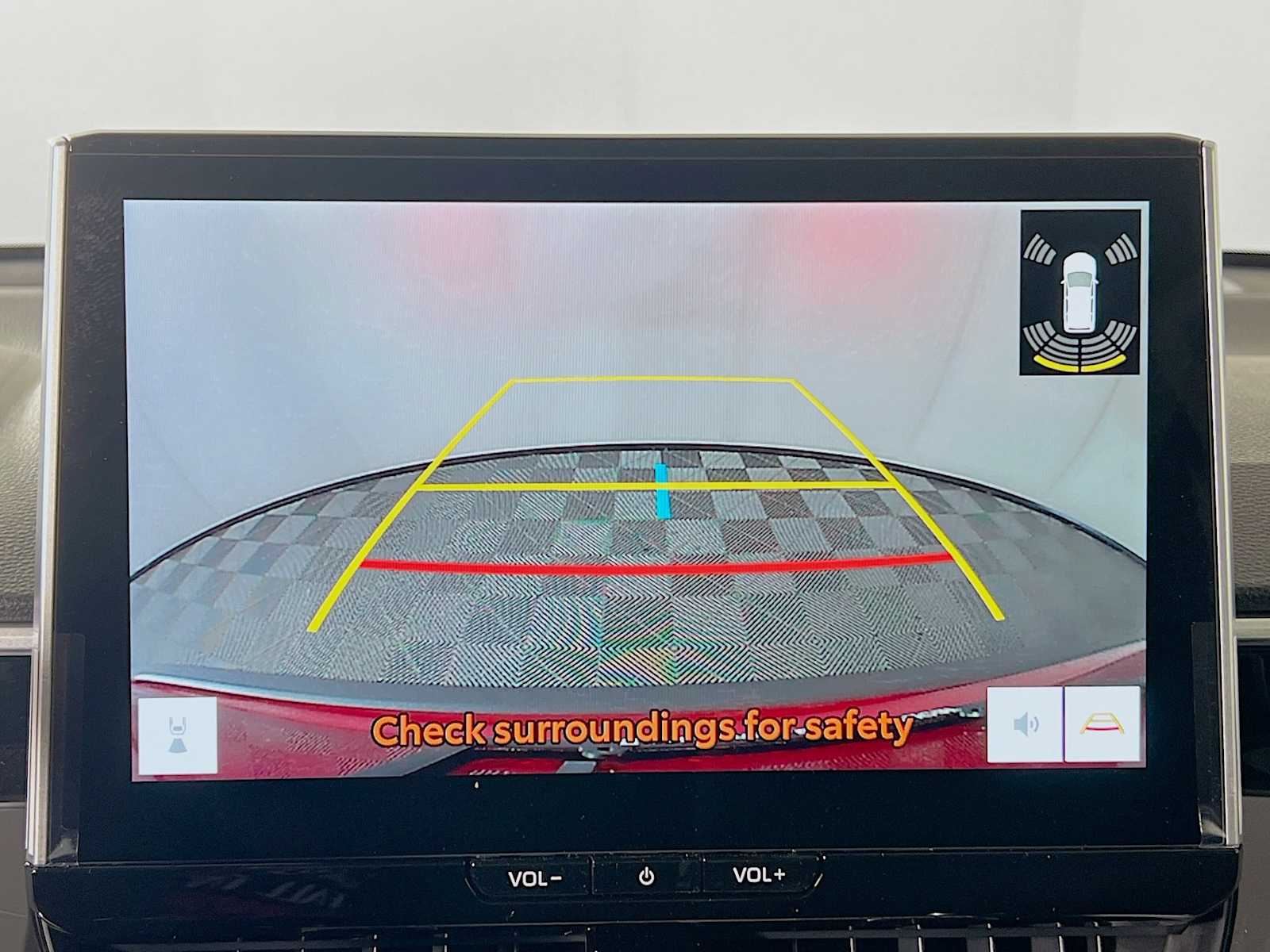 2026 Toyota Corolla Cross XLE - Photo 9