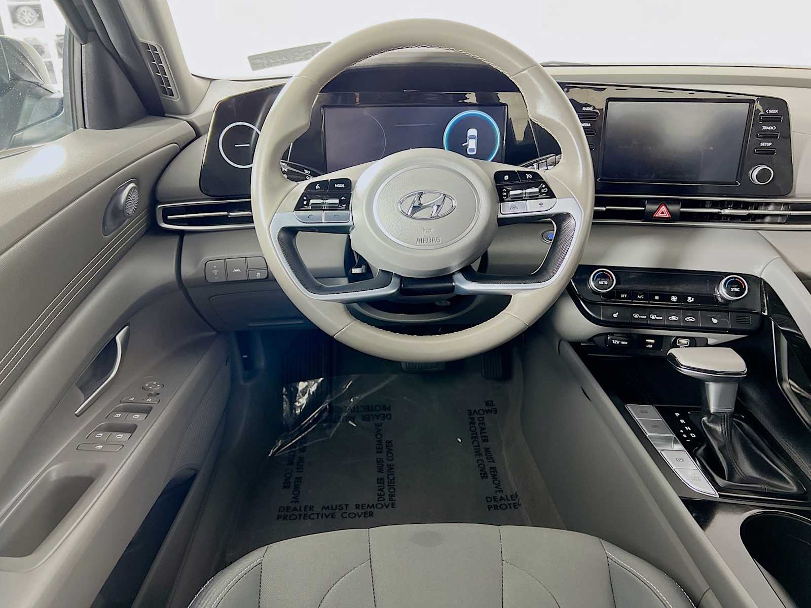 2022 Hyundai Elantra SEL - Photo 23