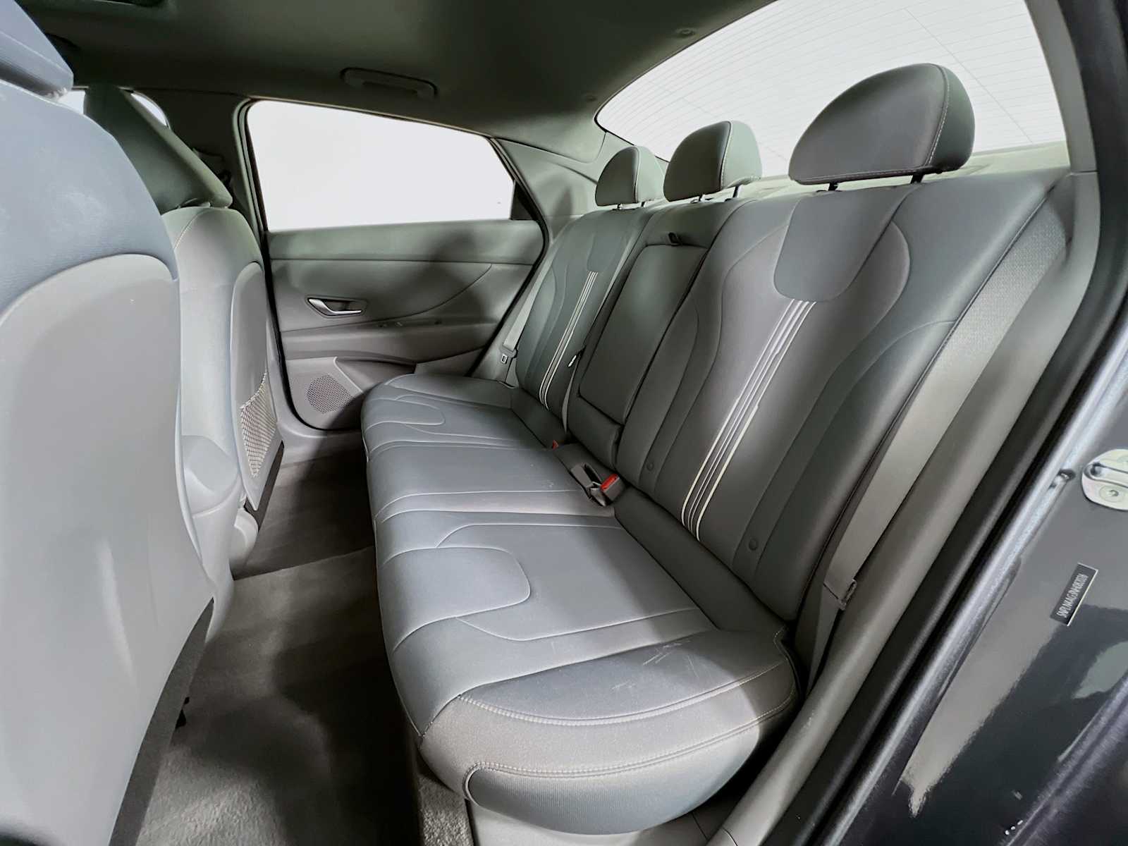 2022 Hyundai Elantra SEL - Photo 25
