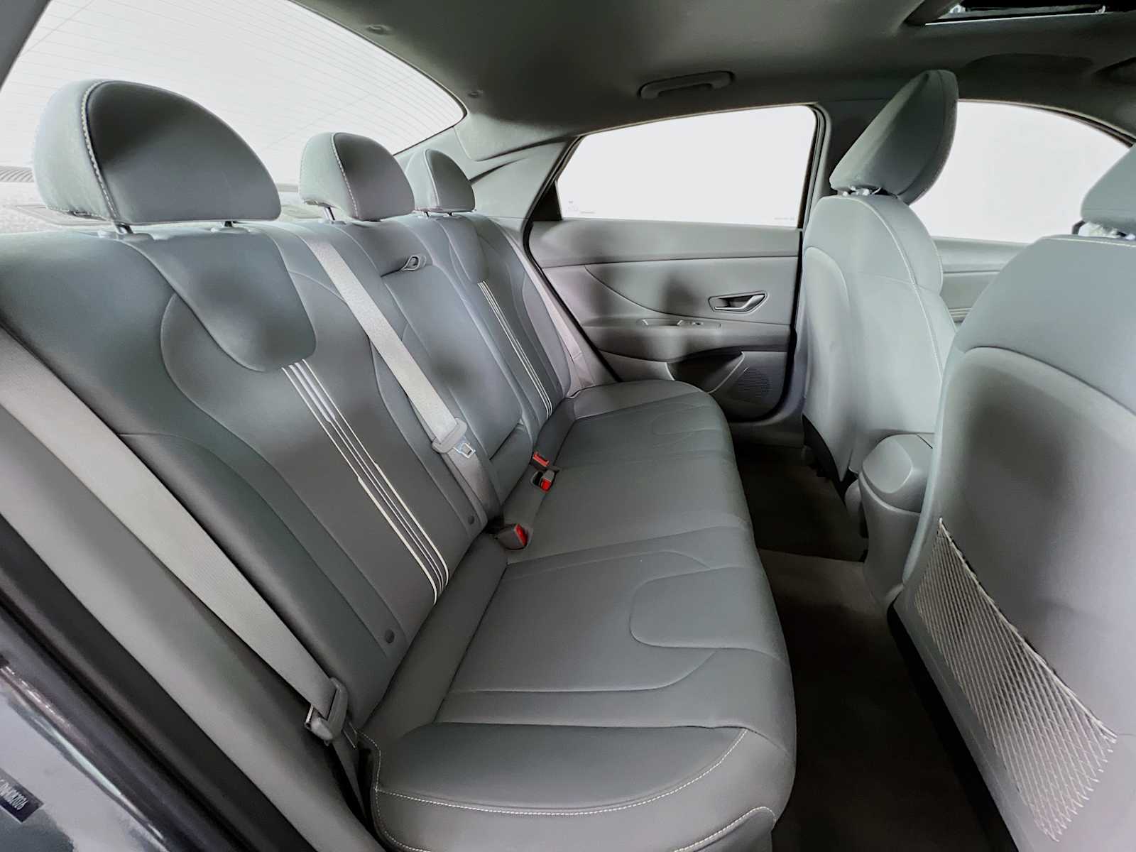 2022 Hyundai Elantra SEL - Photo 27
