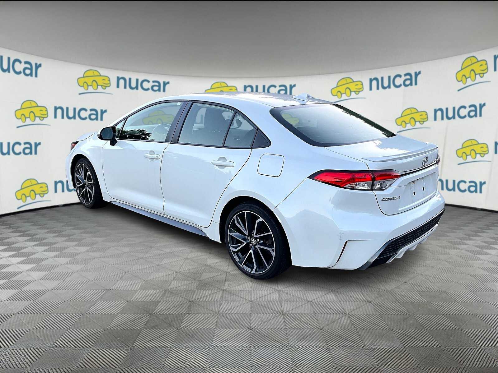 2020 Toyota Corolla SE - Photo 3