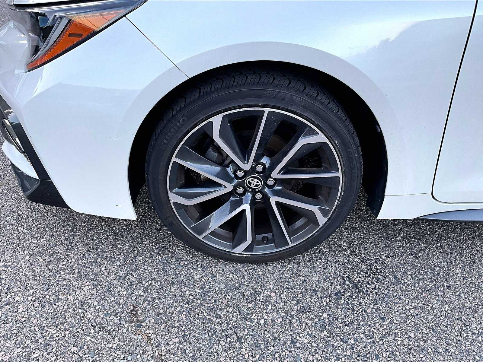 2020 Toyota Corolla SE - Photo 4
