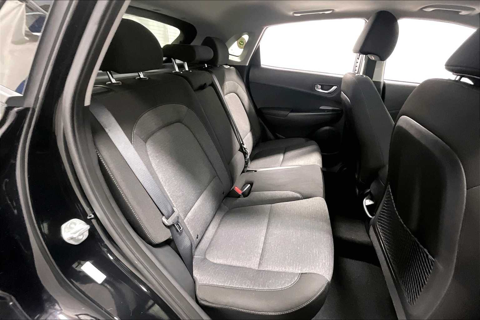 2023 Hyundai Kona Electric SEL - Photo 16