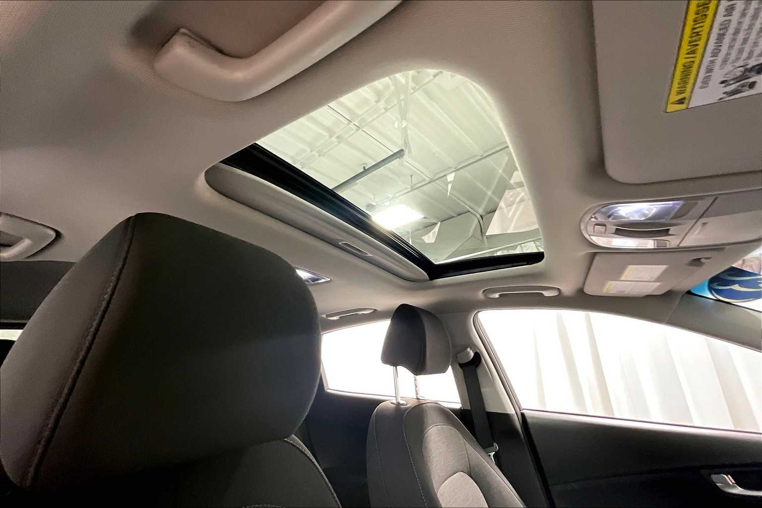 2023 Hyundai Kona Electric SEL - Photo 23