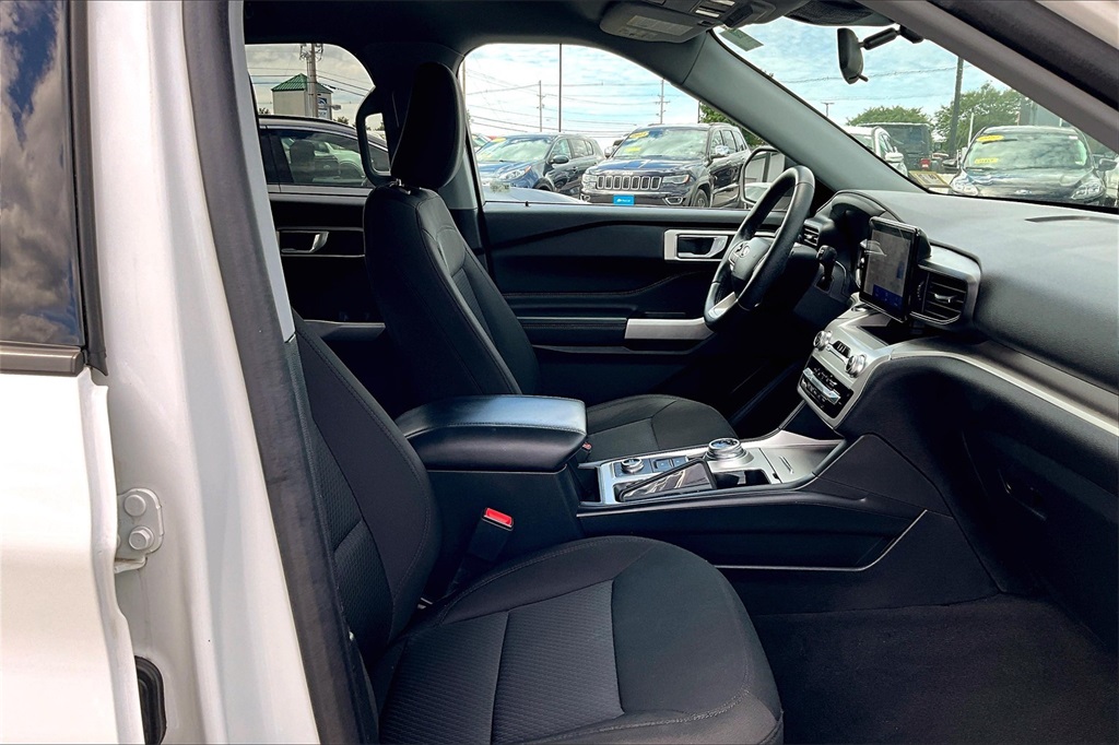 2022 Ford Explorer XLT - Photo 11
