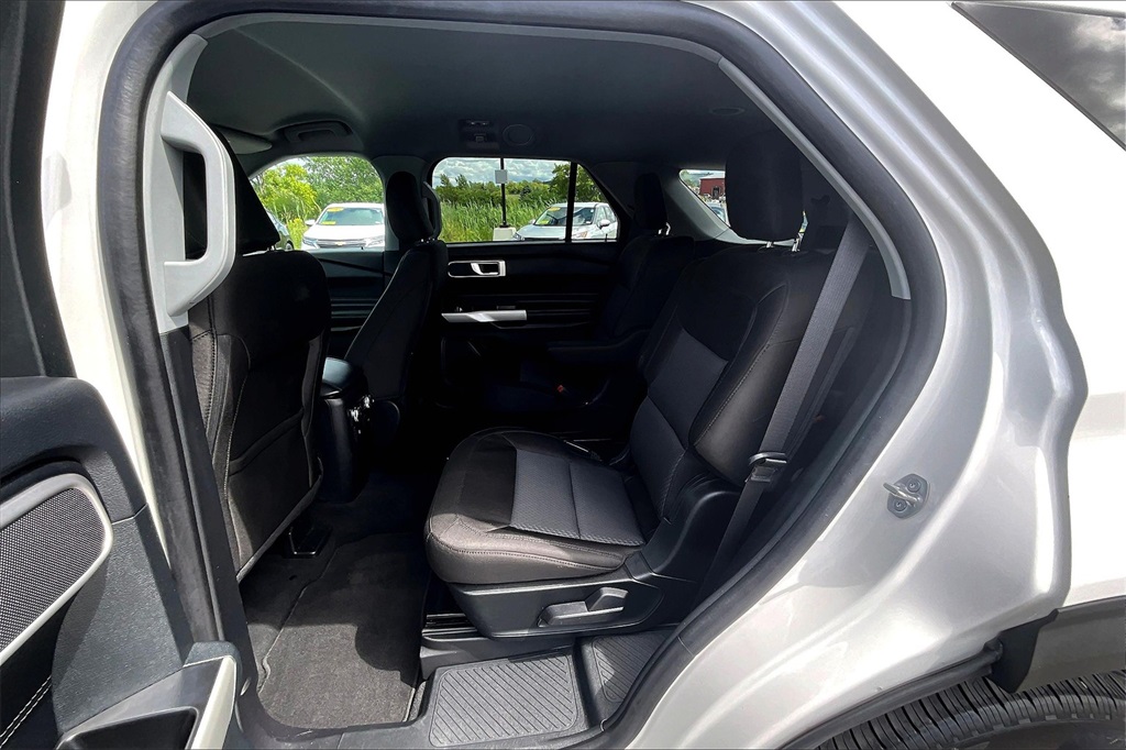 2022 Ford Explorer XLT - Photo 15