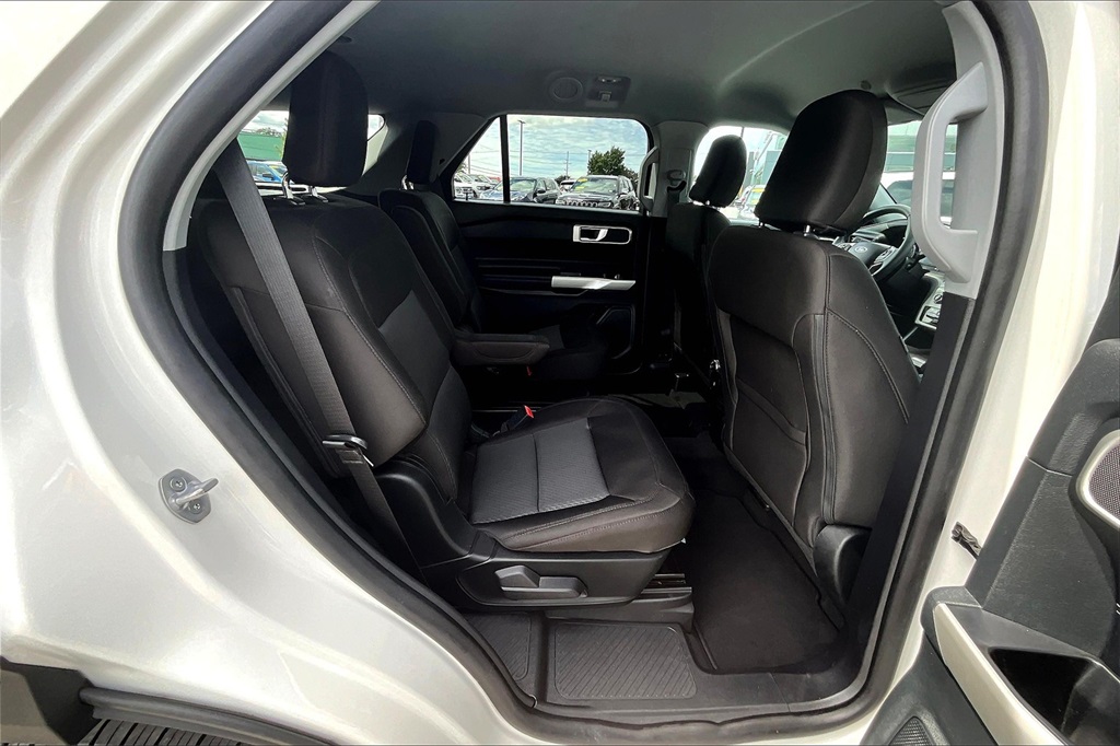 2022 Ford Explorer XLT - Photo 16