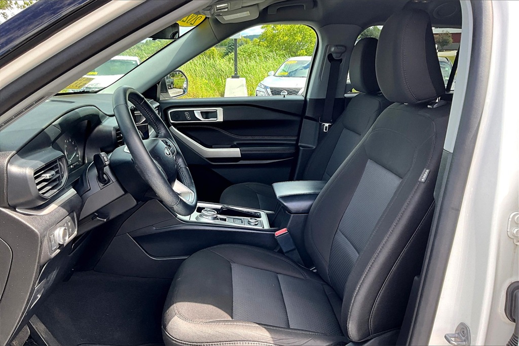 2022 Ford Explorer XLT - Photo 10