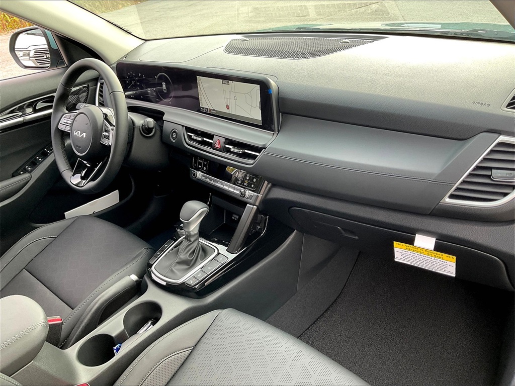 2026 Kia Seltos EX - Photo 10