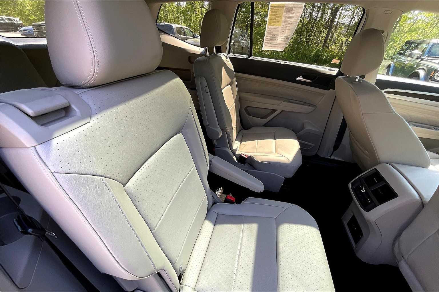 2021 Volkswagen Atlas 3.6L V6 SE w/Technology - Photo 16