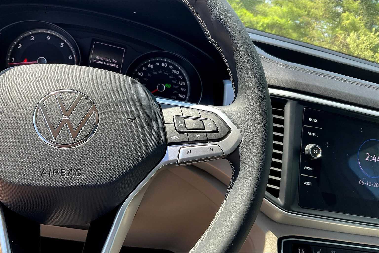 2021 Volkswagen Atlas 3.6L V6 SE w/Technology - Photo 25