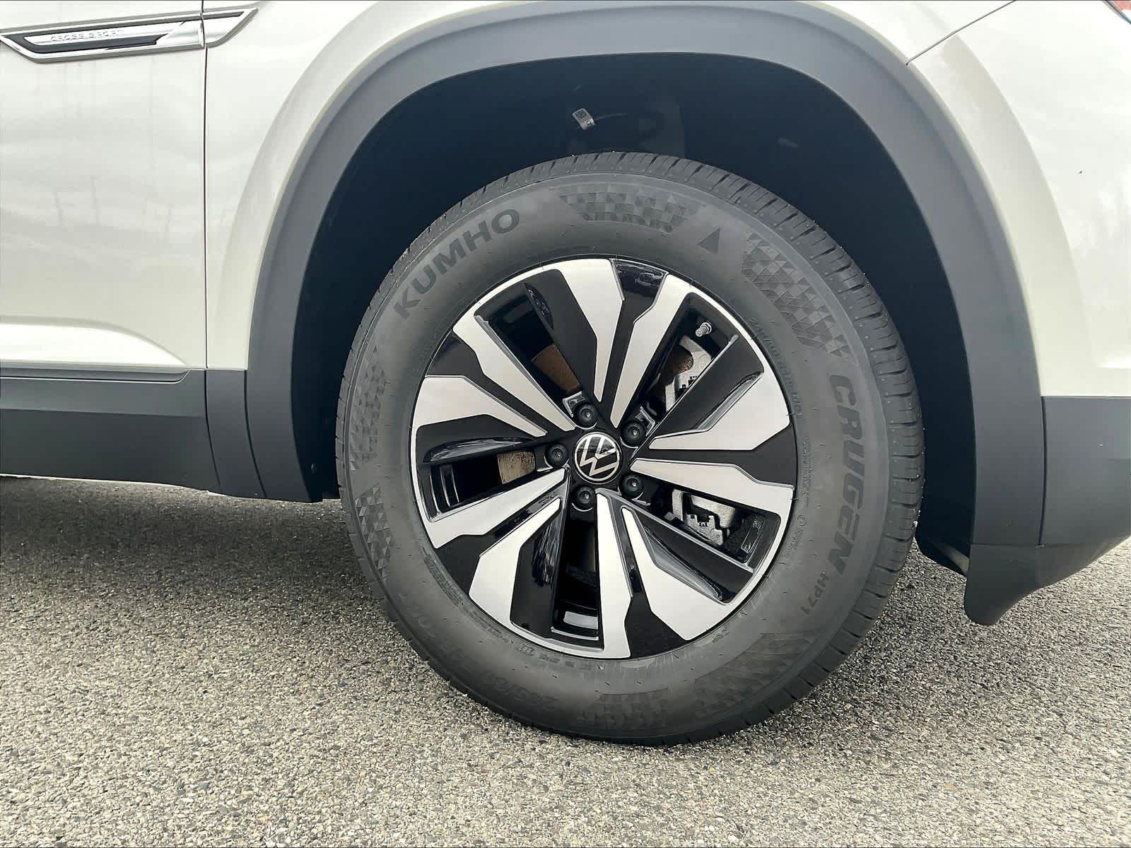 2026 Volkswagen Atlas Cross Sport 2.0T SE - Photo 8