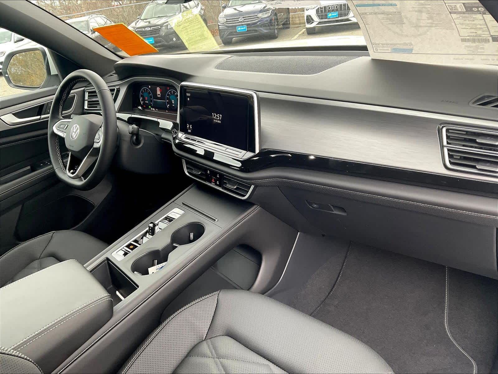 2026 Volkswagen Atlas Cross Sport 2.0T SE - Photo 10