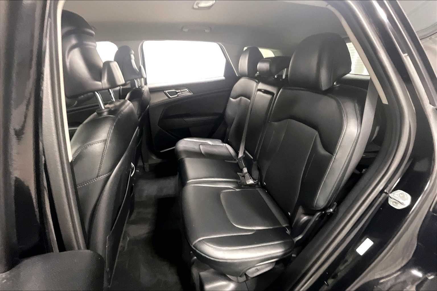 2023 Kia Sportage EX - Photo 15