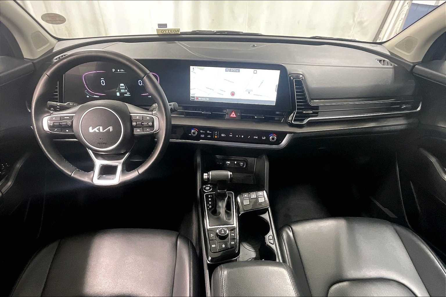 2023 Kia Sportage EX - Photo 22