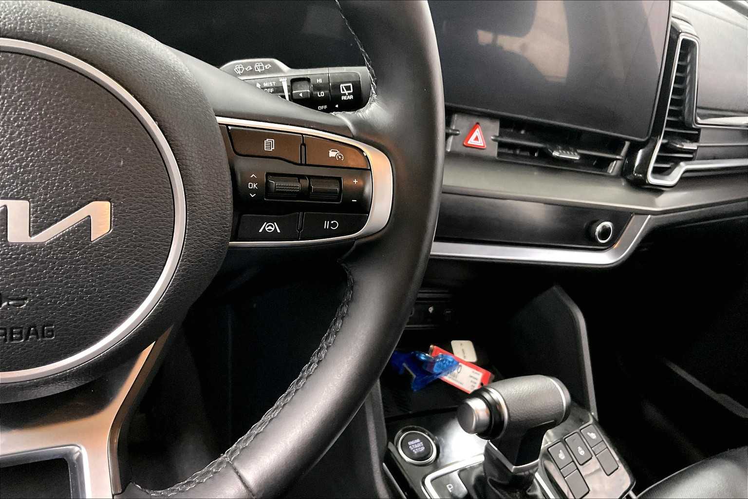 2023 Kia Sportage EX - Photo 24