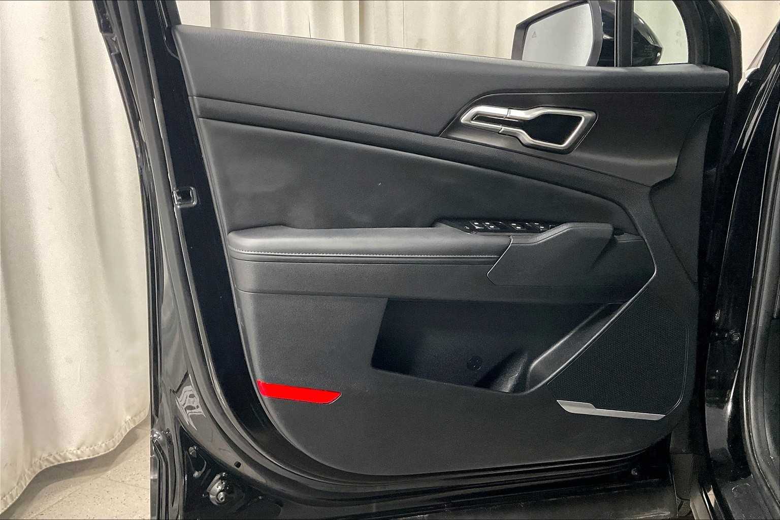 2023 Kia Sportage EX - Photo 9