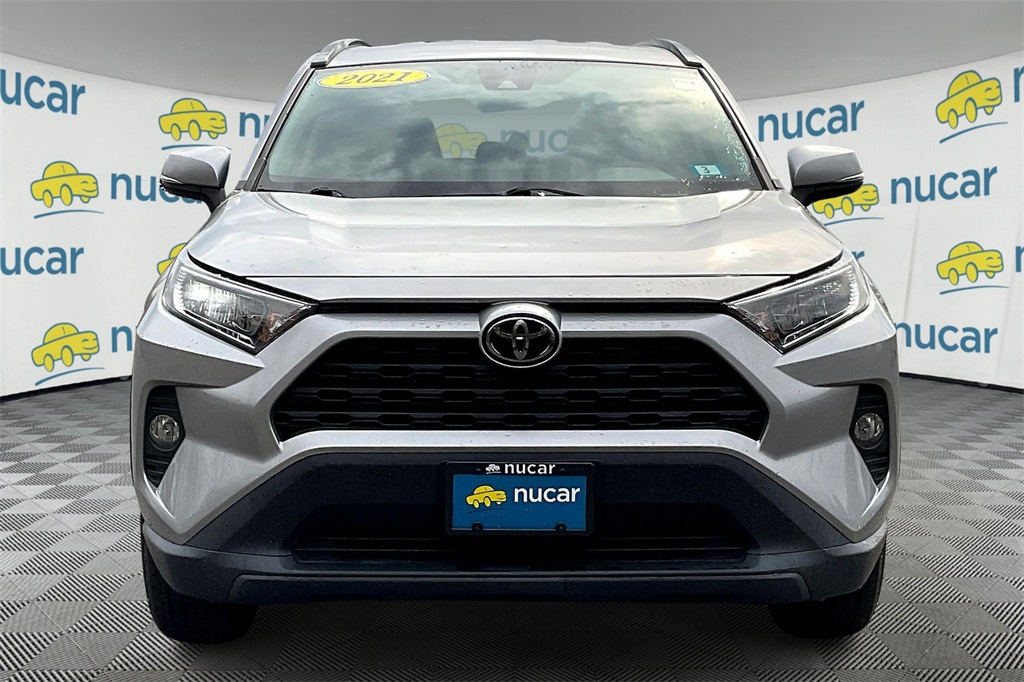 2021 Toyota RAV4 XLE - Photo 2