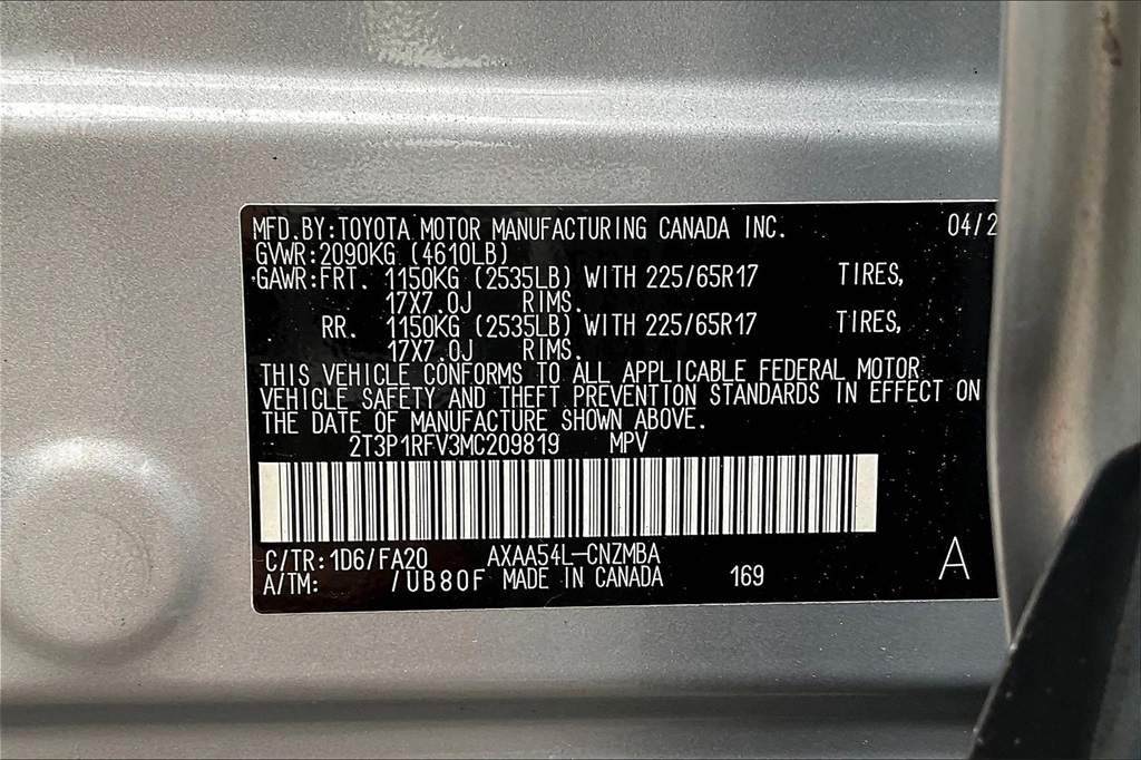2021 Toyota RAV4 XLE - Photo 31