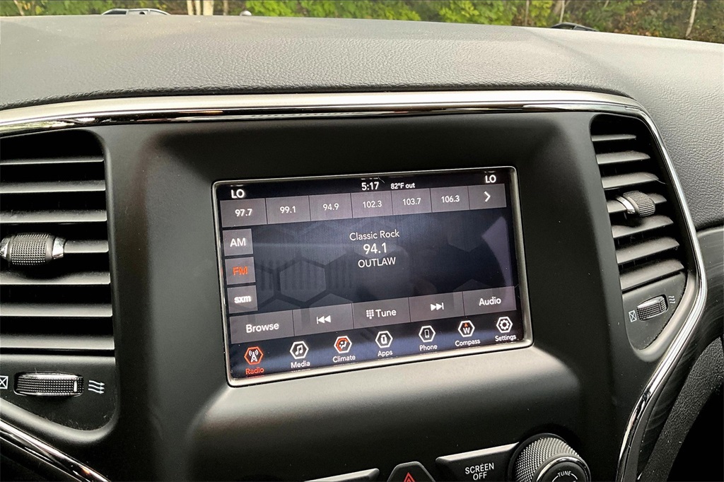 2020 Jeep Grand Cherokee Laredo E - Photo 18
