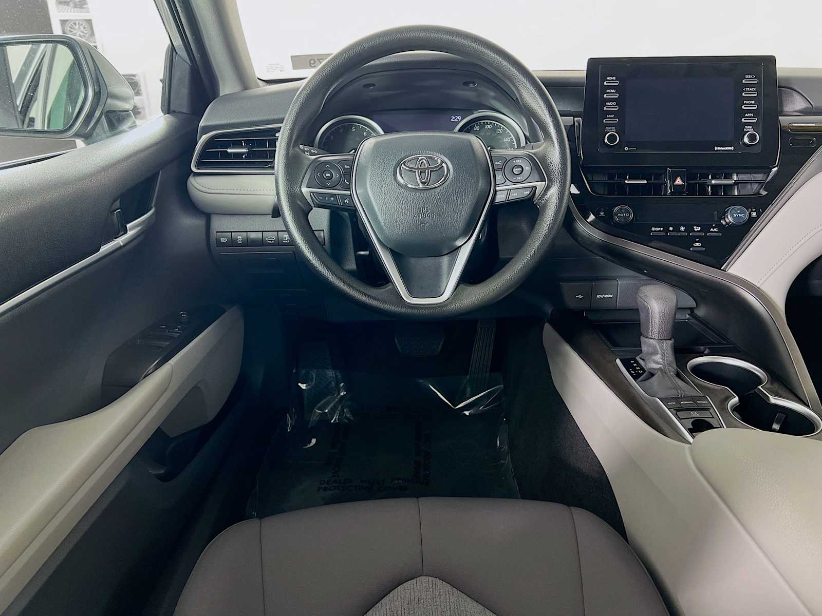 2024 Toyota Camry LE - Photo 21
