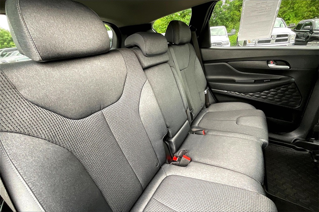 2022 Hyundai Santa Fe SEL - Photo 16