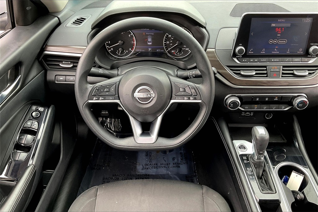 2023 Nissan Altima 2.5 SV - Photo 16