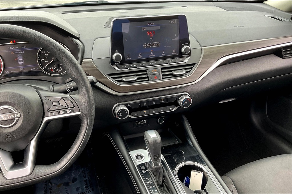 2023 Nissan Altima 2.5 SV - Photo 17