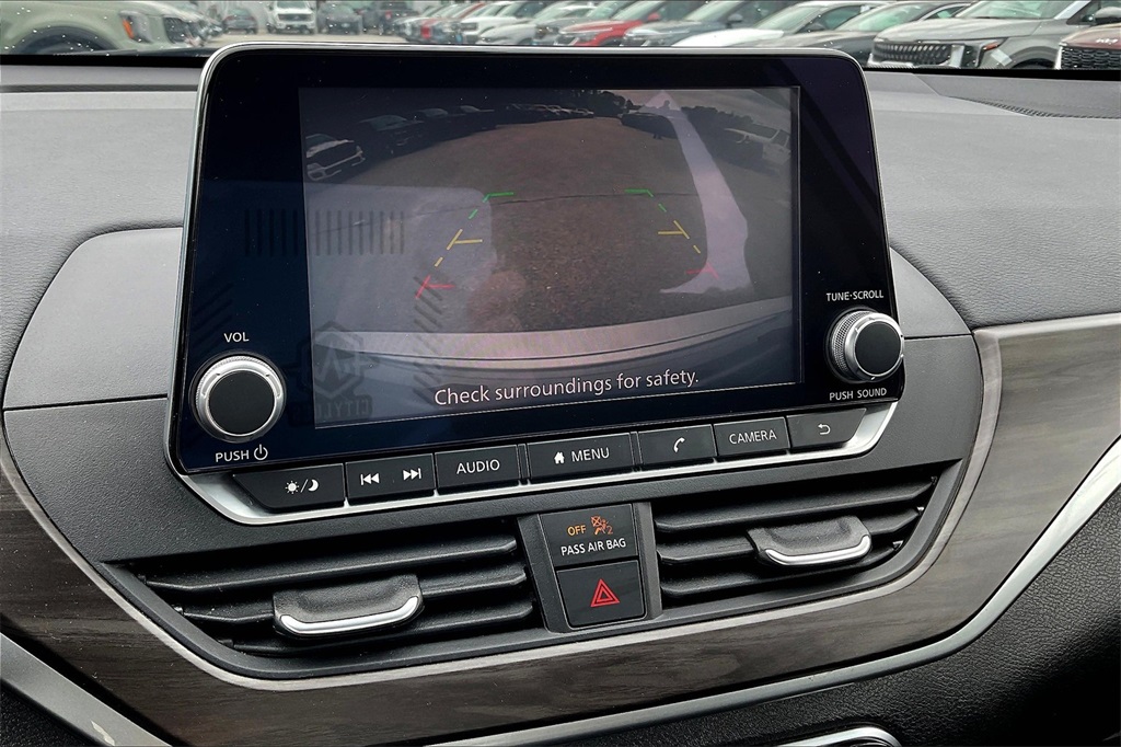 2023 Nissan Altima 2.5 SV - Photo 18