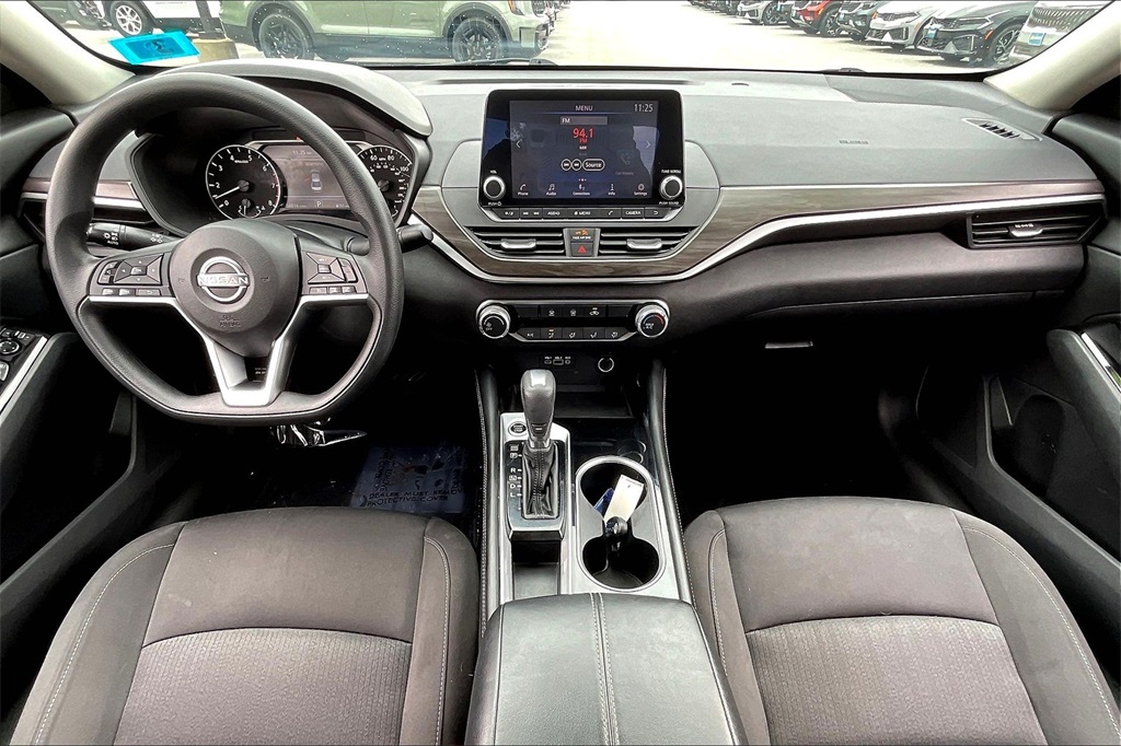 2023 Nissan Altima 2.5 SV - Photo 20